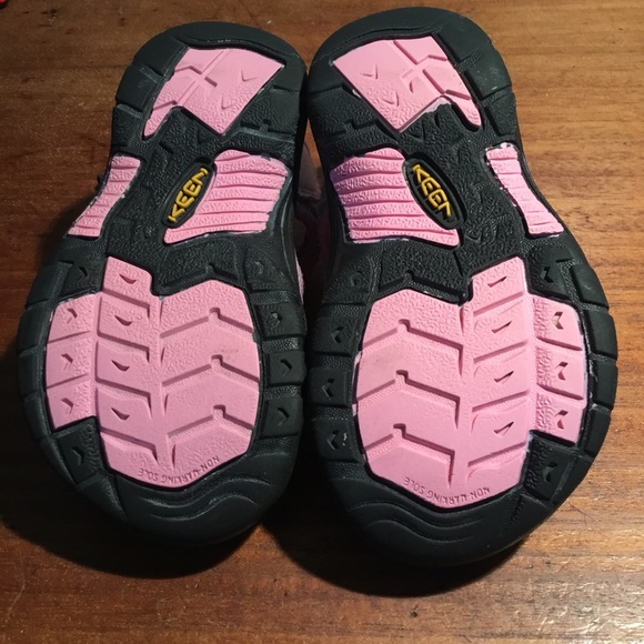 ❤️SOLD❤️ Keen Pink Size 7 (Baby) - Picture 2 of 7